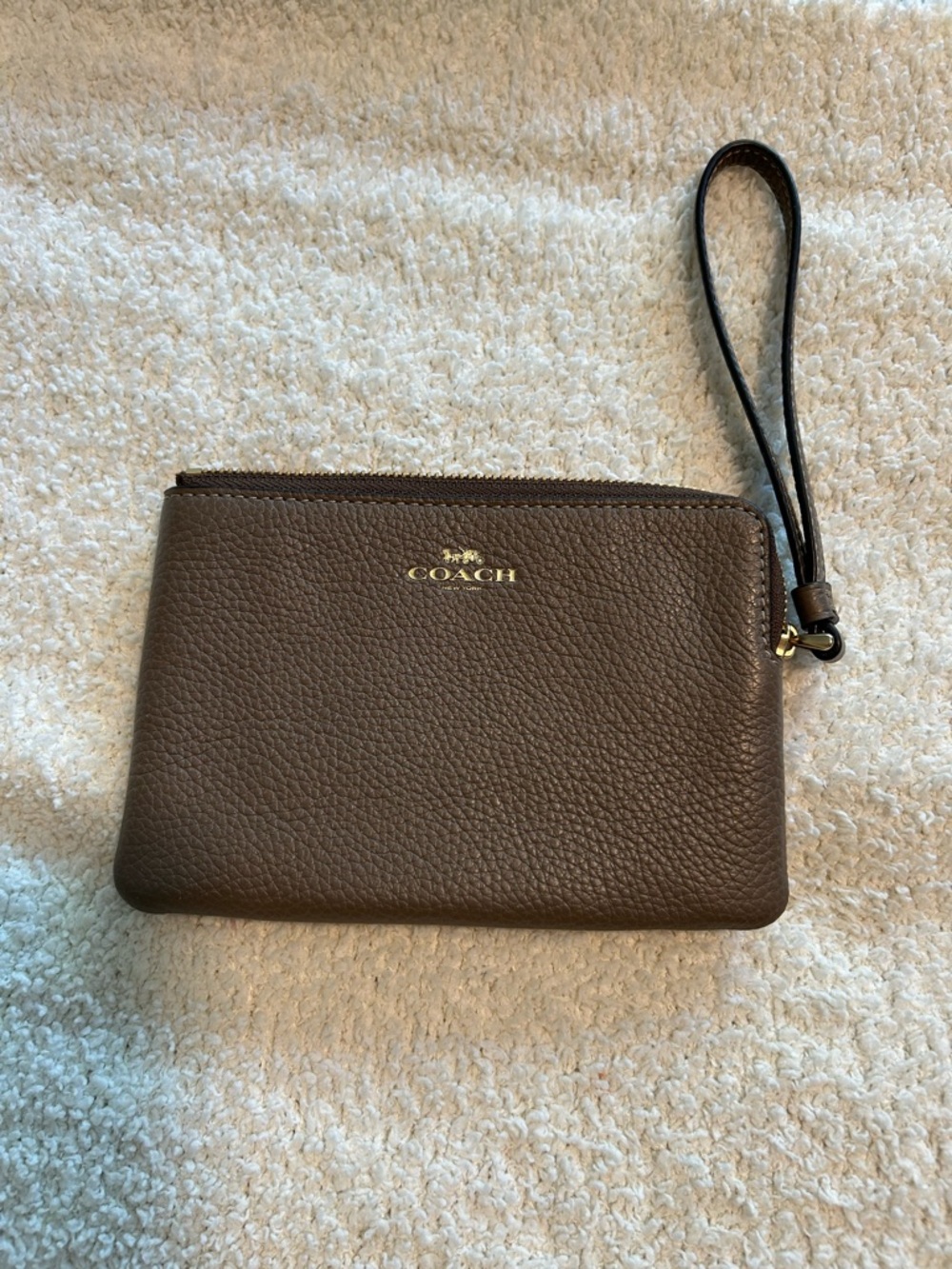 Coach light Brown Leather Wristlet Clutch